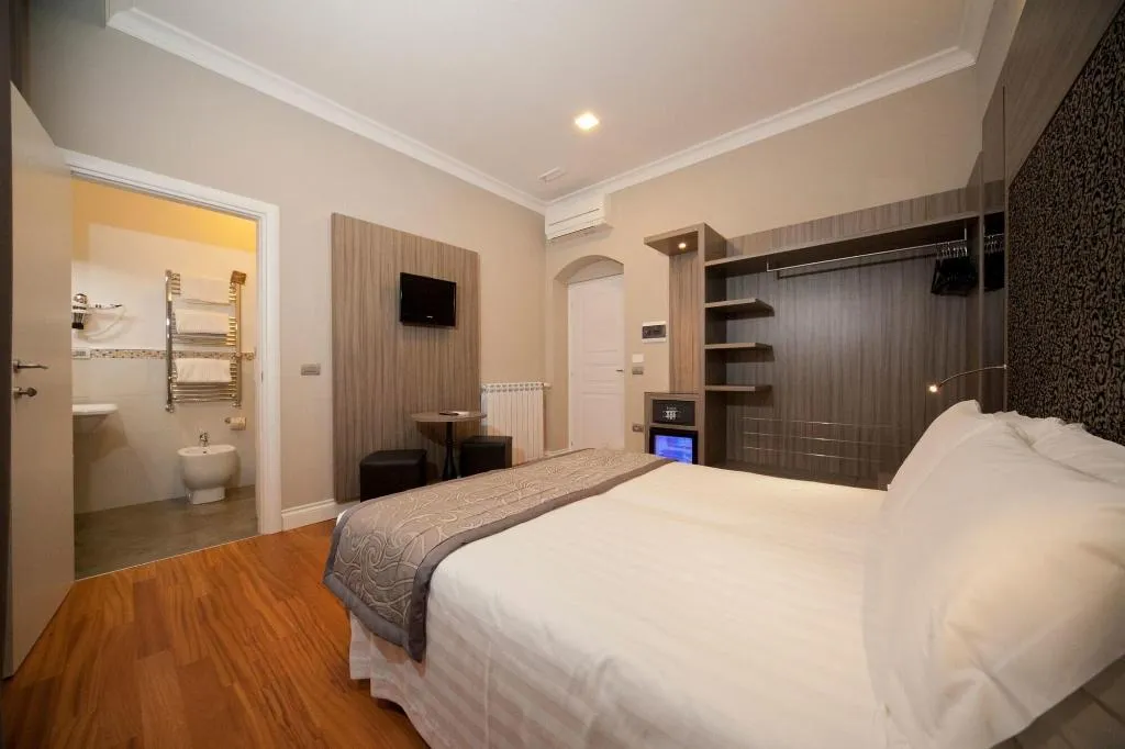 Room, Residenza Le Fonticine, Florence