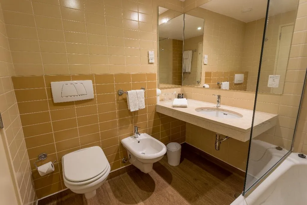 TWIN ECONOMY Room, Londres Estoril Hotel, Lisbon