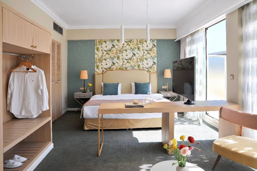 DOUBLE CAPACITY 3 Room, Airotel Stratos Vassilikos, Athens