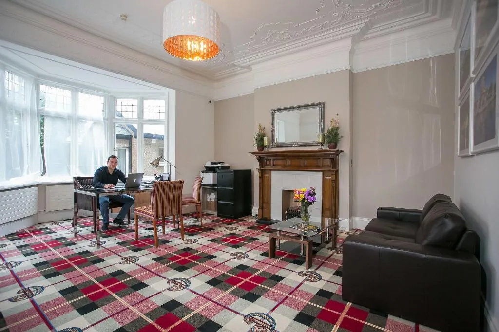 Room, Ballsbridge Townhouse - Merrion Road, Dublin