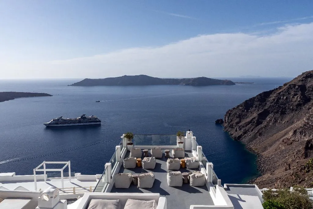 Terrace, Cliffside Suites, Santorini