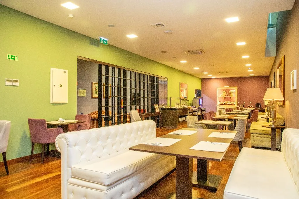 Restaurant, VIP Executive Saldanha, Lisbon