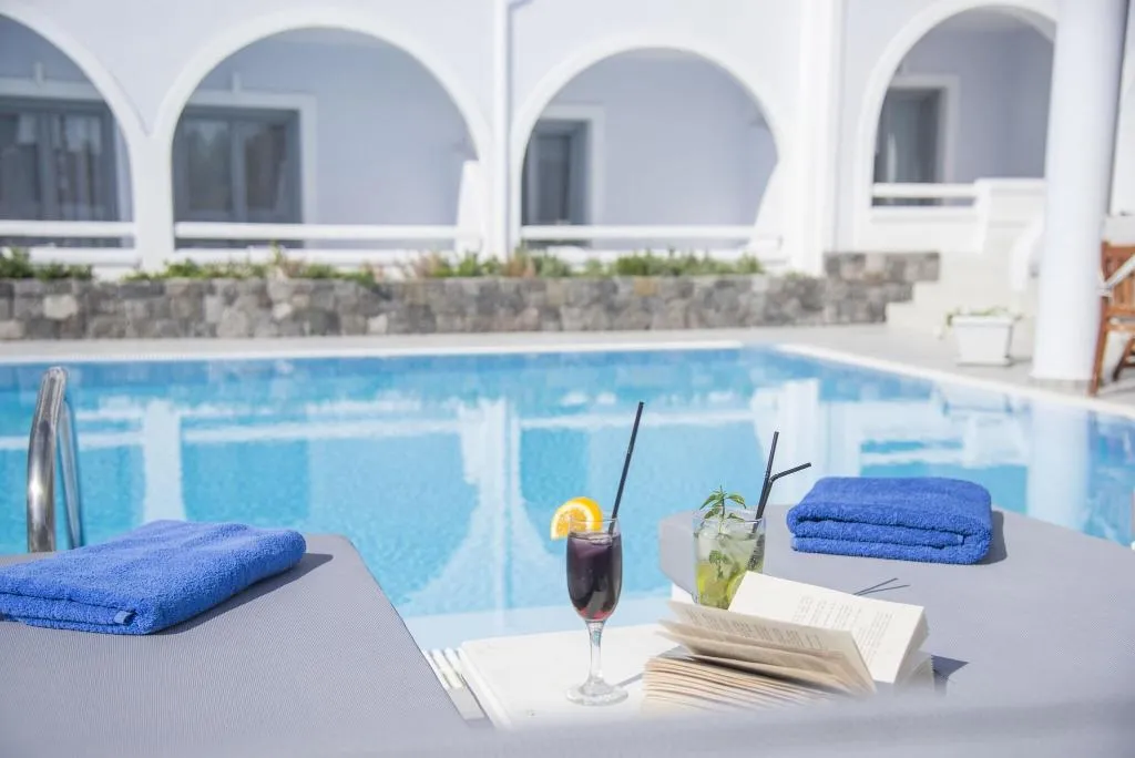 Pool, Blue Waves, Santorini