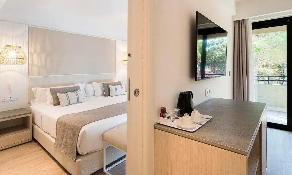 SUITE STANDARD Room, Grand Palladium Sicilia Resort & Spa, Palermo