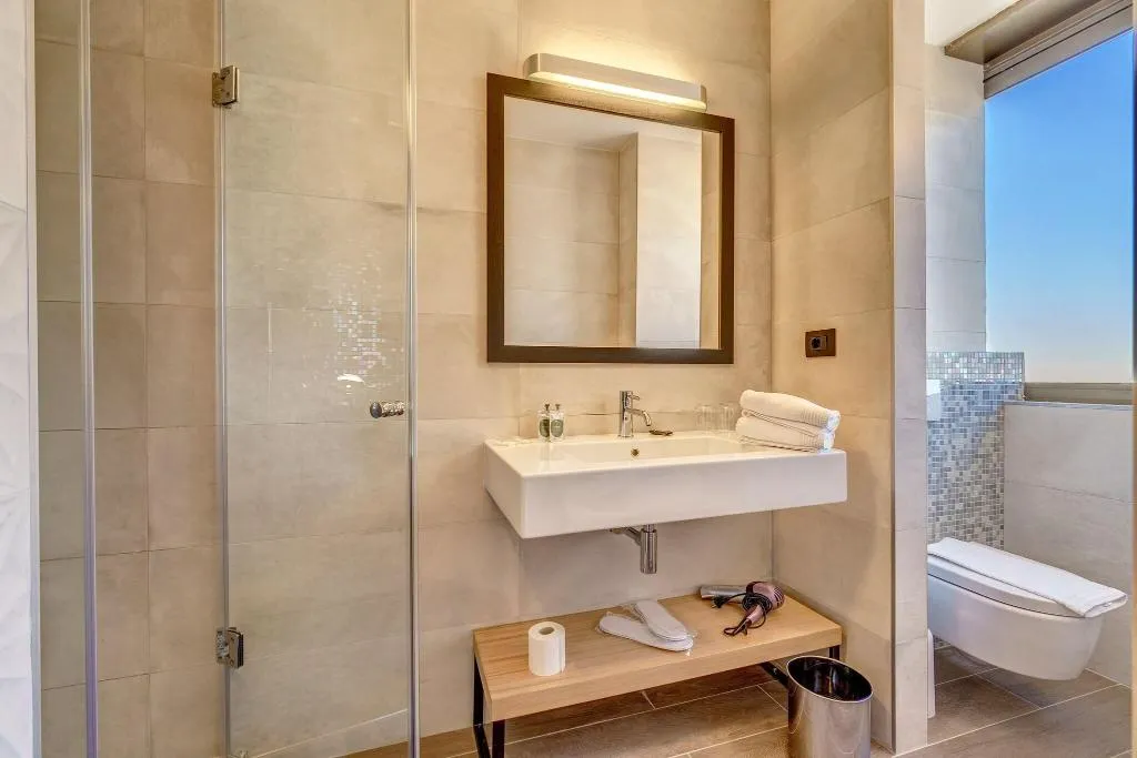 SUITE QUEEN SIZE BED Room, The View Luxury Rooms, Split