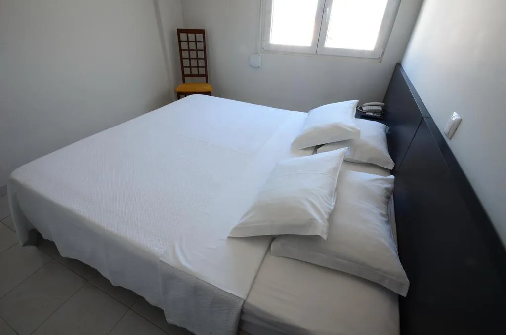Room, Boliqueime Guest House, Algarve