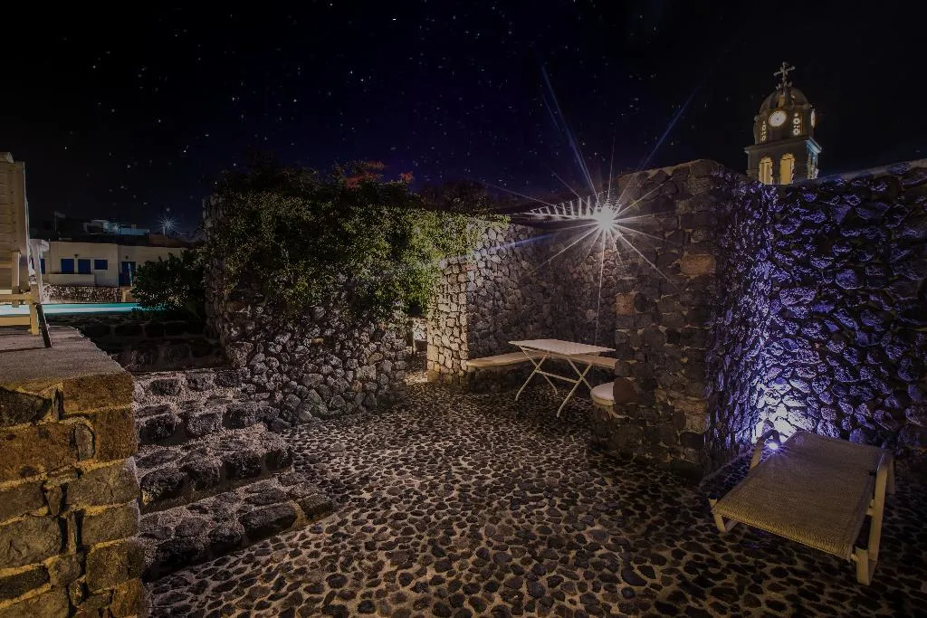 VILLA THREE BEDROOMS WITH PRIVATE POOL Room, Santorini Heritage Villas & Mansions, Santorini