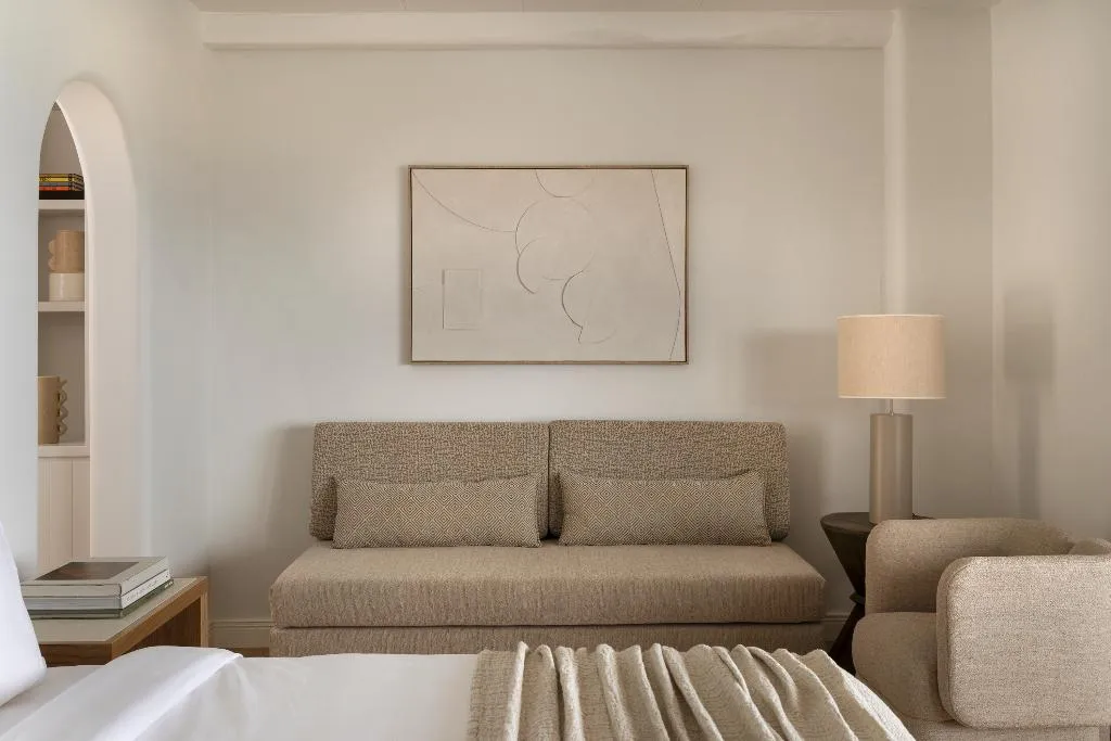 SUITE GRAND Room, NERO Boutique Hotel, Santorini