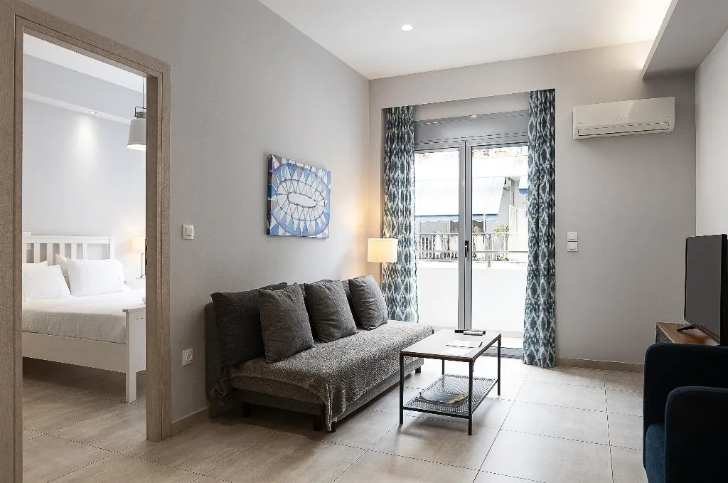 SUITE ONE BEDROOM WITH AIR CONDITIONING Room, Omnia Pagrati Apartments, Athens
