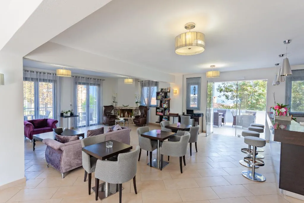 Lobby, Carme Villas, Crete
