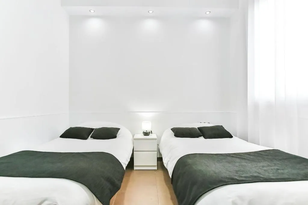 Room, Laramond Barcelona Rooms, Barcelona