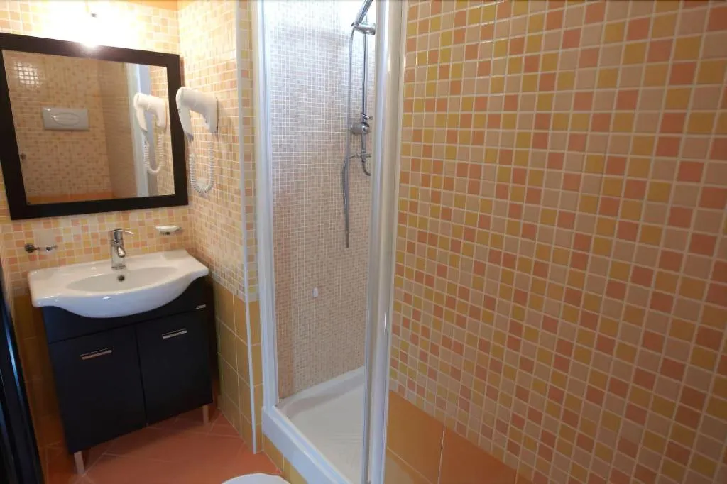 Room, Il Girasole Capo d'Orlando, Olbia