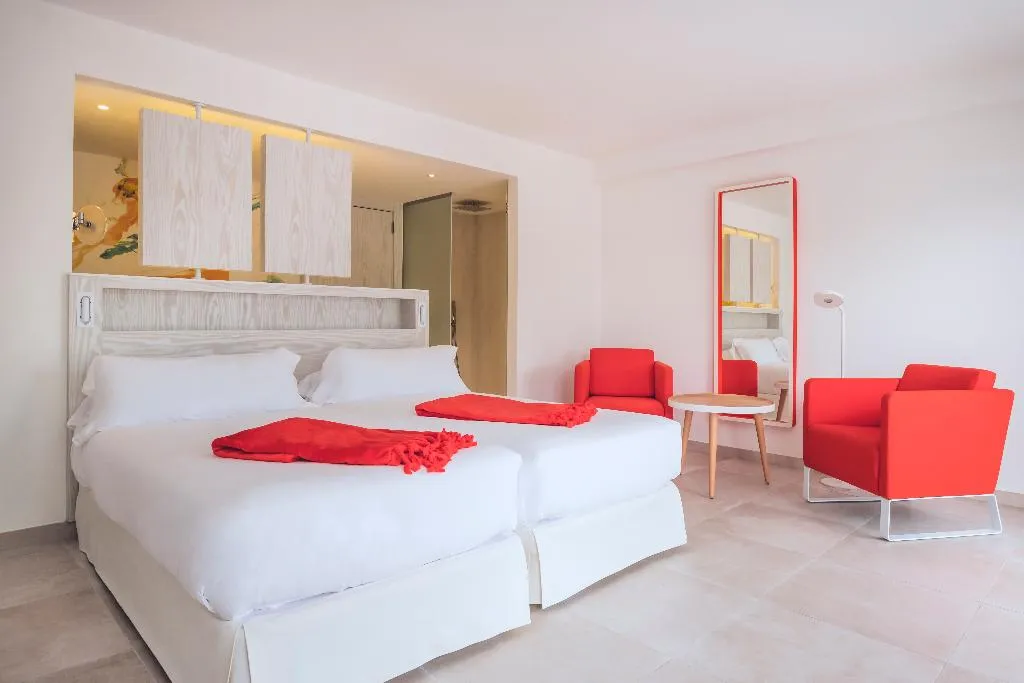Double or Twin STANDARD Room, Iberostar Waves Alcudia Park, Majorca