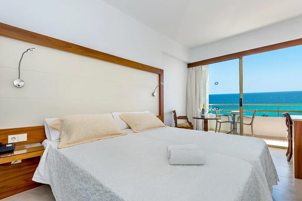 Double or Twin SEA FRONT Room, Biniamar, Majorca