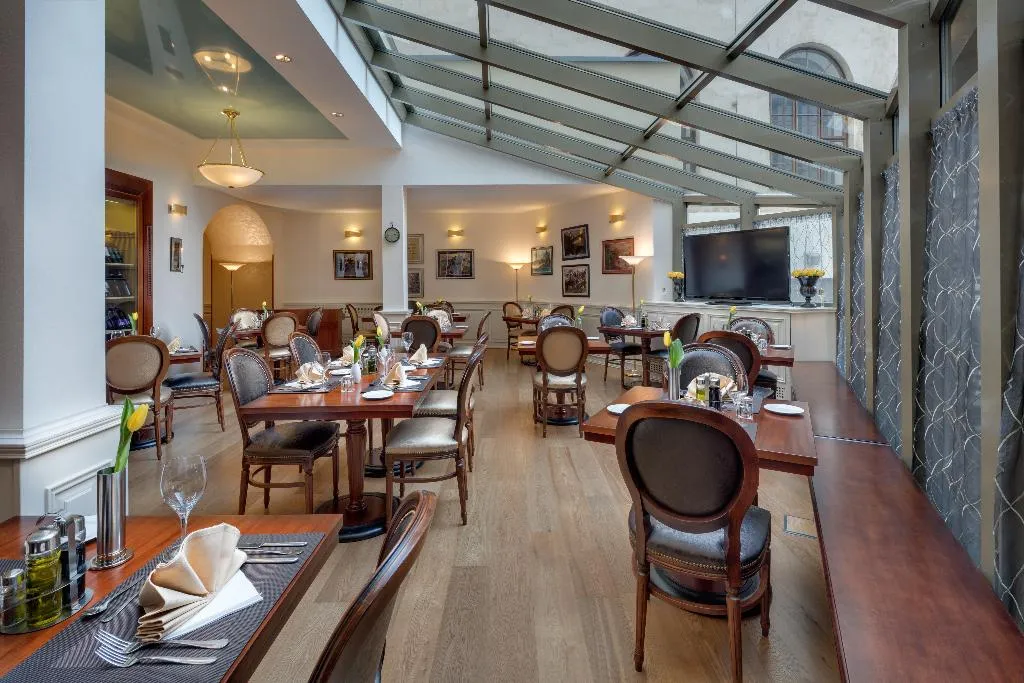 Restaurant, Boutique Hotel Seven Days Prague, Prague