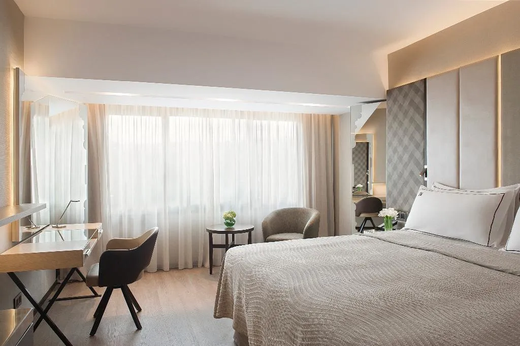 TWIN SUPERIOR Room, Four Seasons Hotel, Cyprus
