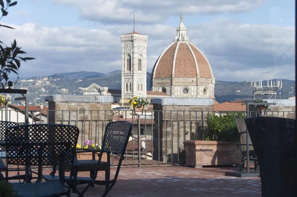 General view, Antica Torre di via de Tornabuoni 1, Florence