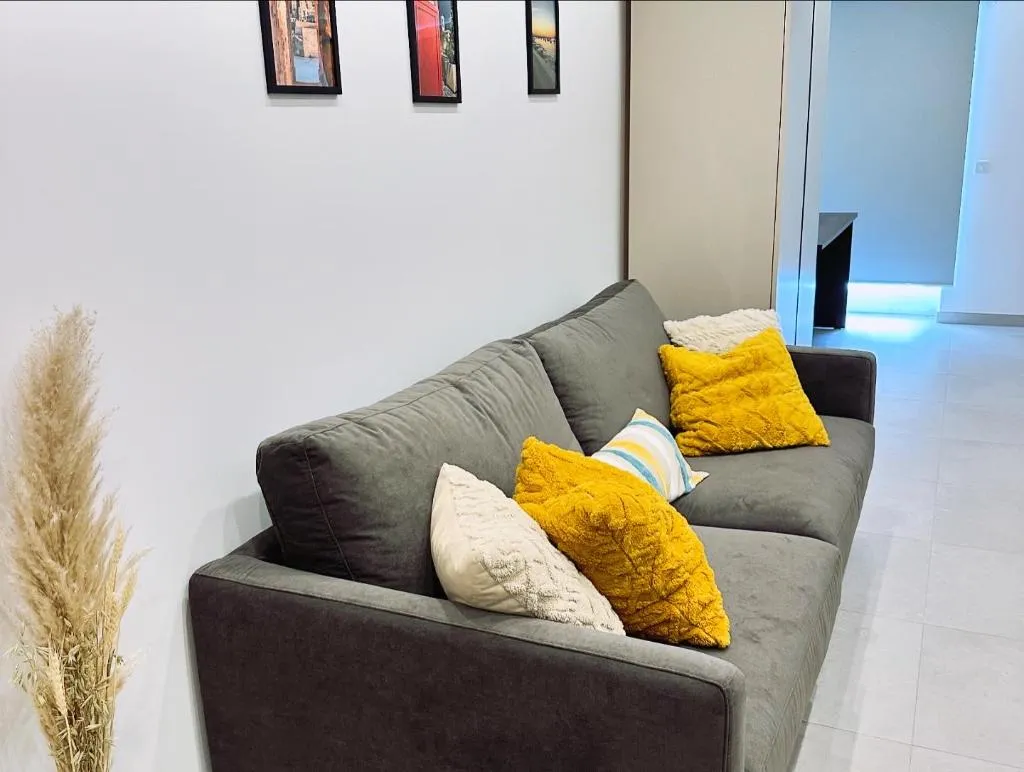 APARTMENT WITH BALCONY Room, The Central Guesthouse, Malta