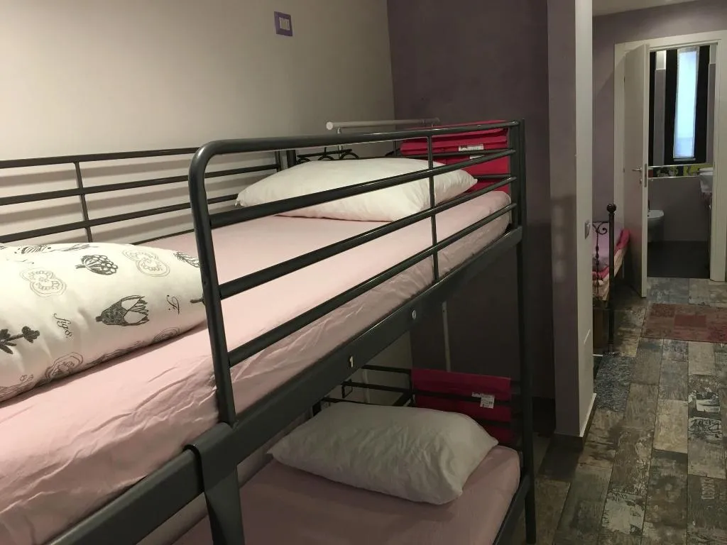 Room, Atmos Luxe Navigli Hostel & Rooms, Milan