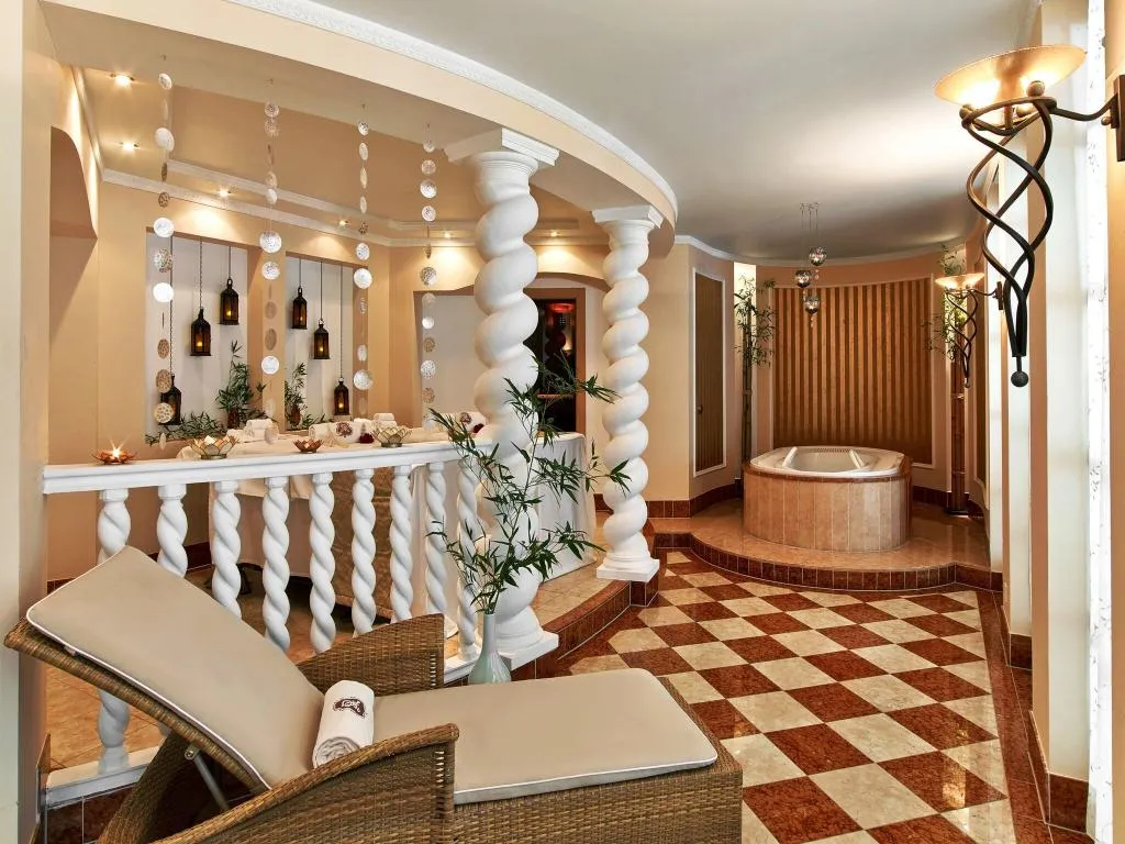 Sports and Entertainment, The St. Regis Mardavall Resort, Majorca