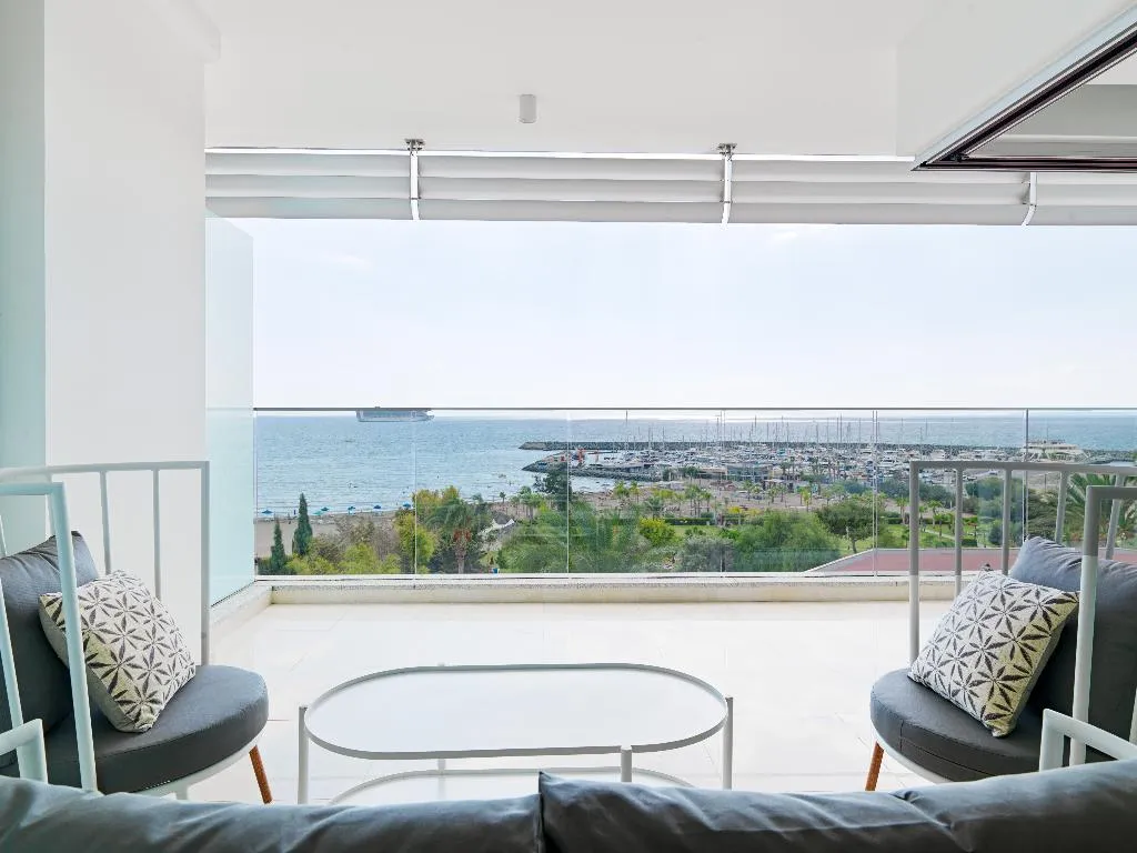 APARTMENT LUXURY Room, The Tower at St Raphael Resort, Cyprus