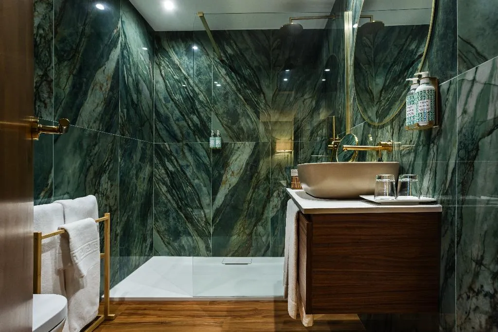 JUNIOR SUITE STANDARD Room, Grão Vasco - Historic Hotel and SPA, Porto