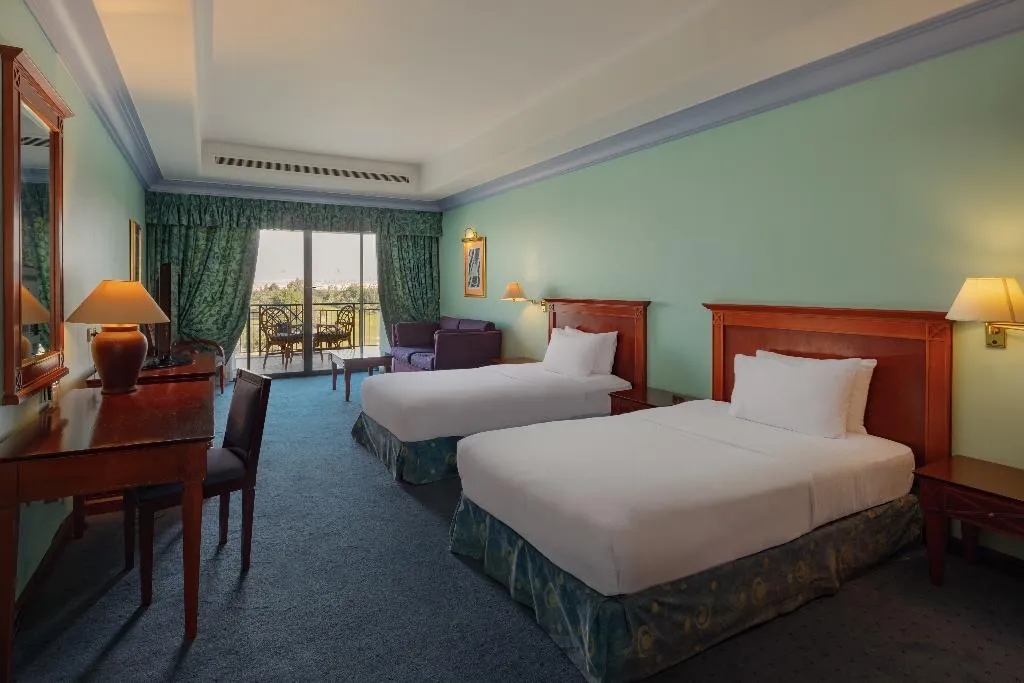 TWIN EXECUTIVE Room, Hilton Pyramids Golf, Cairo