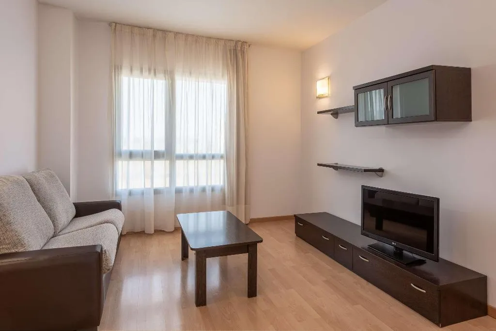 Room, Madrid Airport Suites Affiliated By Melia, Madrid