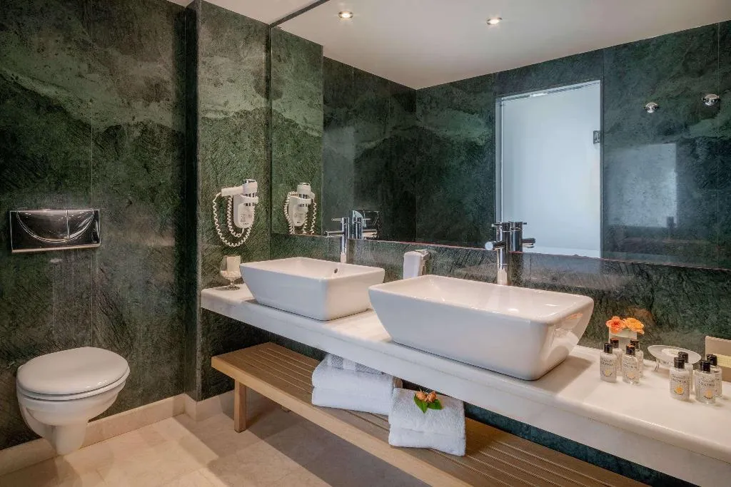 SUITE WITH PRIVATE POOL Room, Blue Sea Beach Affiliated by Melia, Crete