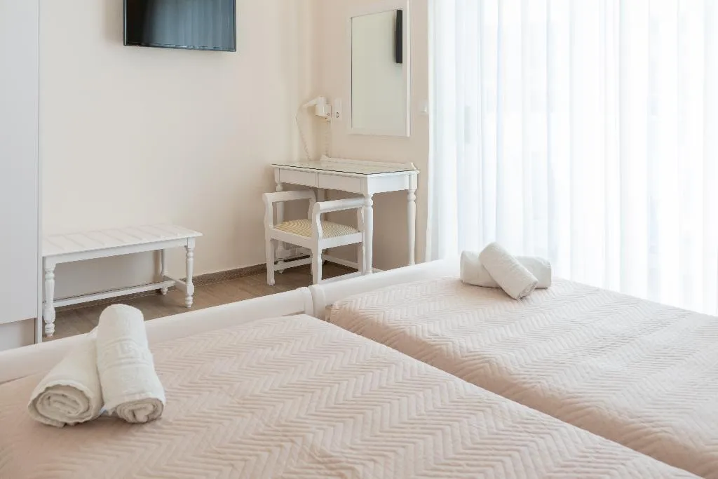 FAMILY ROOM ONE BEDROOM Room, Thalassi Hotel, Crete