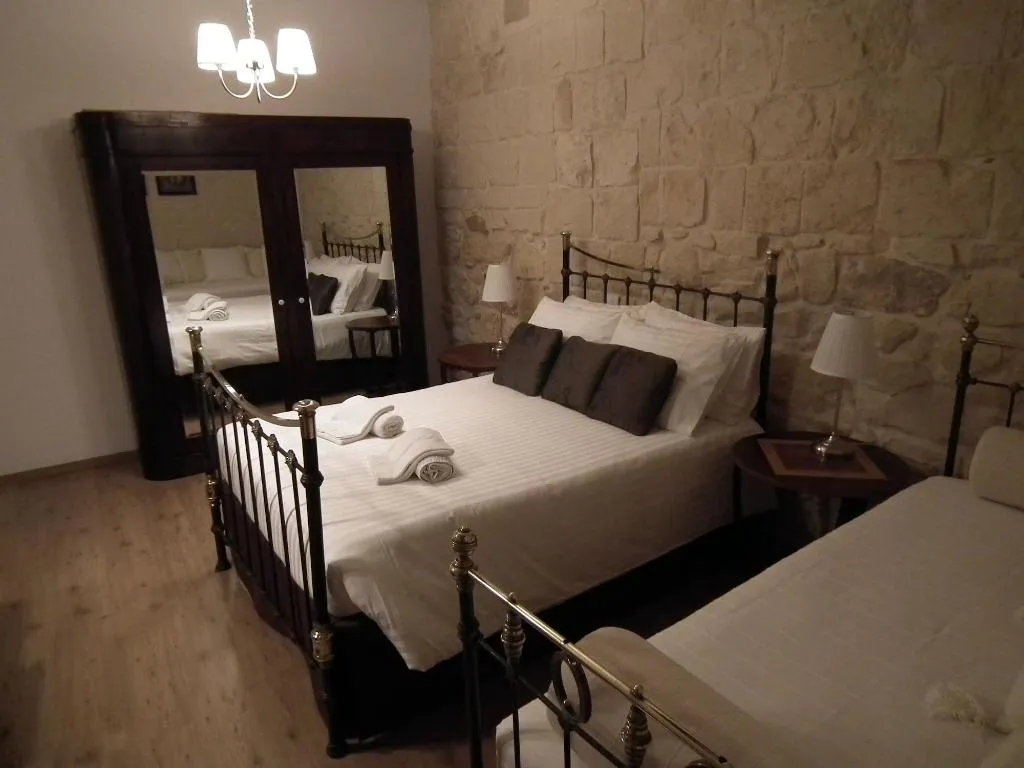 General view, Loggia Mariposa, Malta