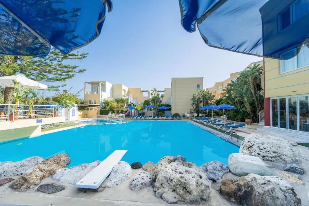 Pool, Futura, Crete