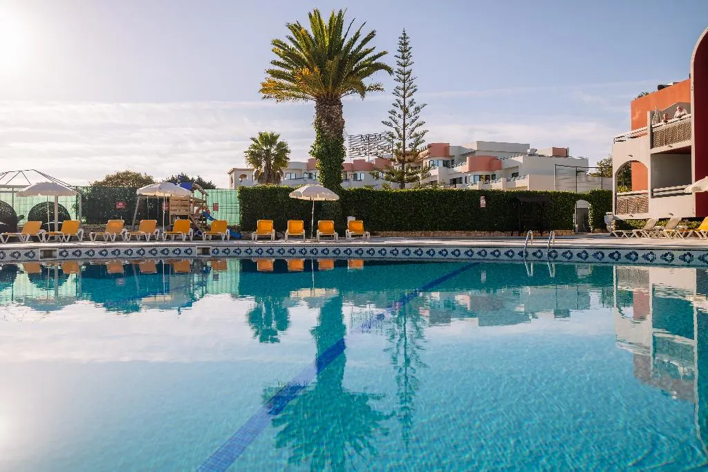 Pool, Muthu Oura Praia Hotel, Algarve