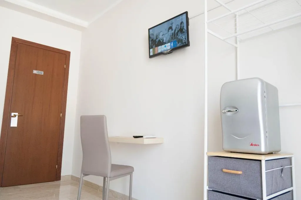 DOUBLE DELUXE WITH BALCONY Room, B&B Hycarus, Palermo