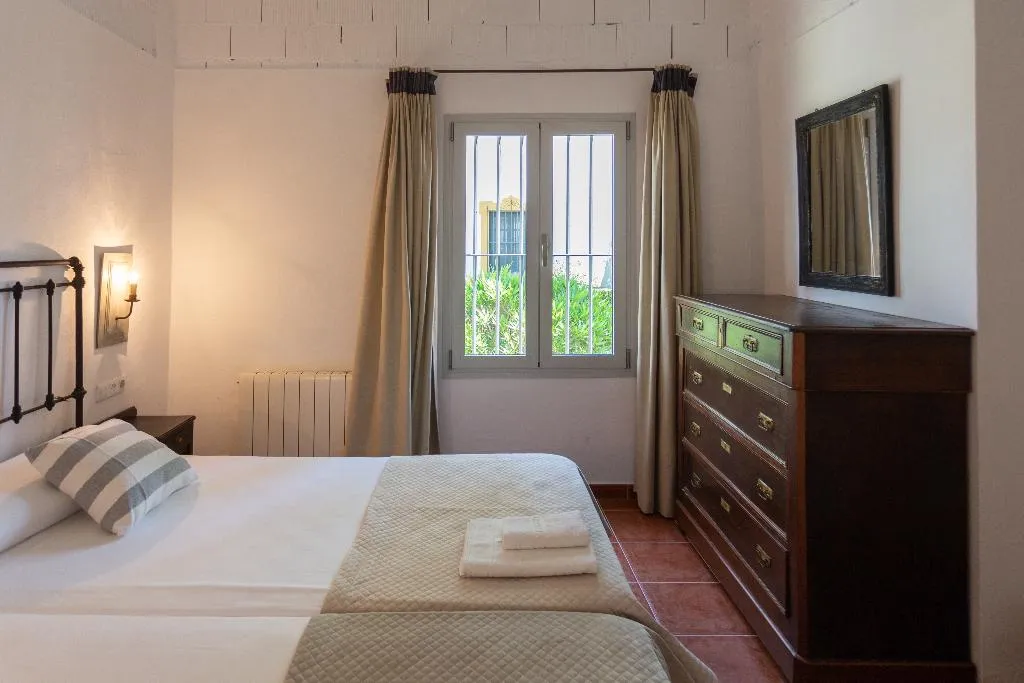 VILLA CAPACITY 4 TWO BEDROOMS Room, El Cortijo de los Mimbrales, Costa De La Luz