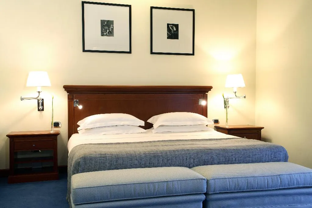 SUITE STANDARD Room, Starhotels Terminus, Naples