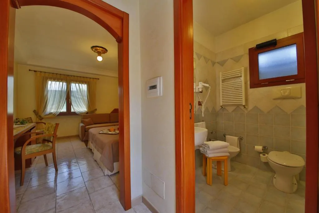 QUADRUPLE STANDARD Room, Montespina Park Hotel, Naples