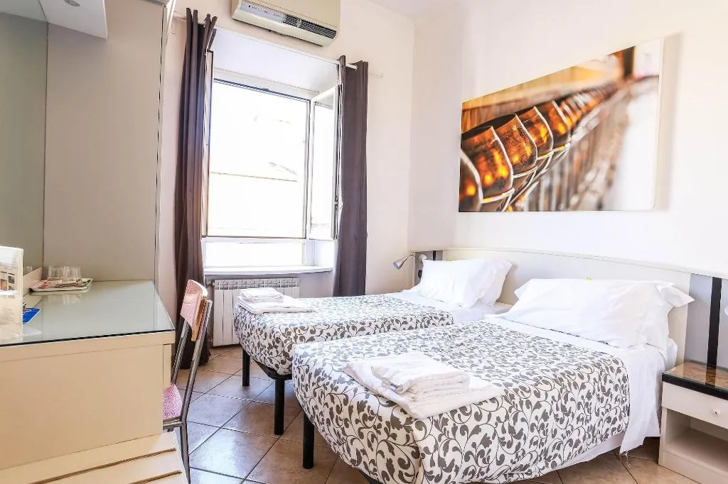 Room, The Beehive, Naples