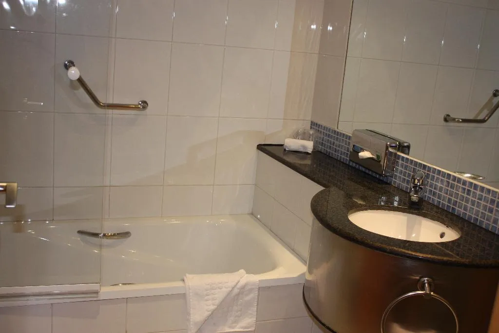 Room STANDARD Room, Holiday Inn Express Molins de Rei, Barcelona