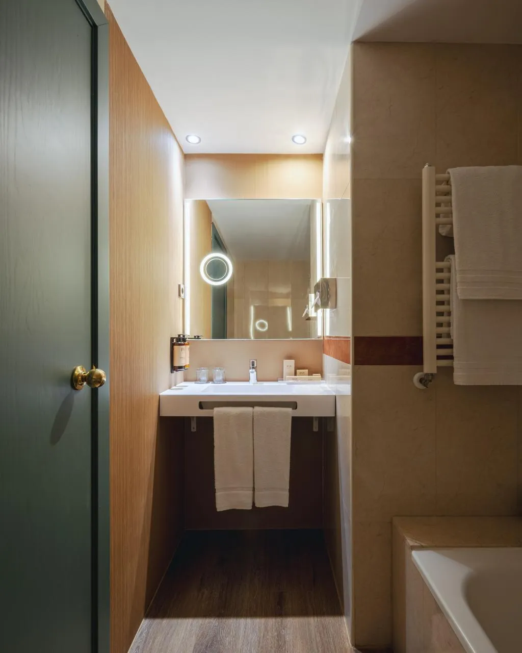 DOUBLE SINGLE USE DELUXE Room, BYPILLOW Castellana, Madrid