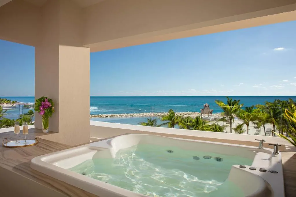 DOUBLE OCEAN VIEW HONEYMOON Room, Dreams Aventuras Riviera Maya All Inclusive, Cancun Area