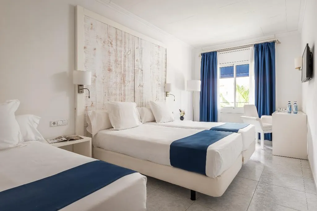 TRIPLE STANDARD Room, Medium Sitges Park, Costa Brava
