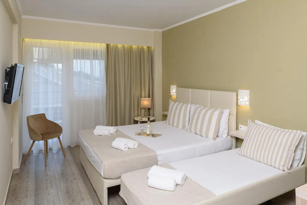 STUDIO DELUXE Room, Ammos Beach & Studios, Thessaloniki