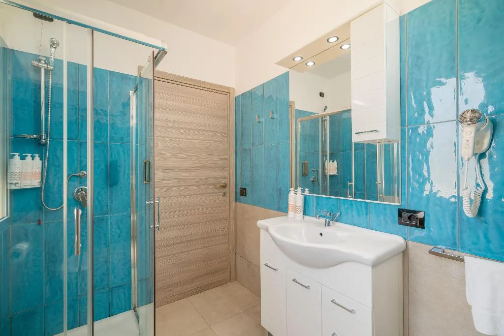 TRIPLE SEA FRONT Room, Bellevue Resort Sardinia Affiliated By Melia, Alghero