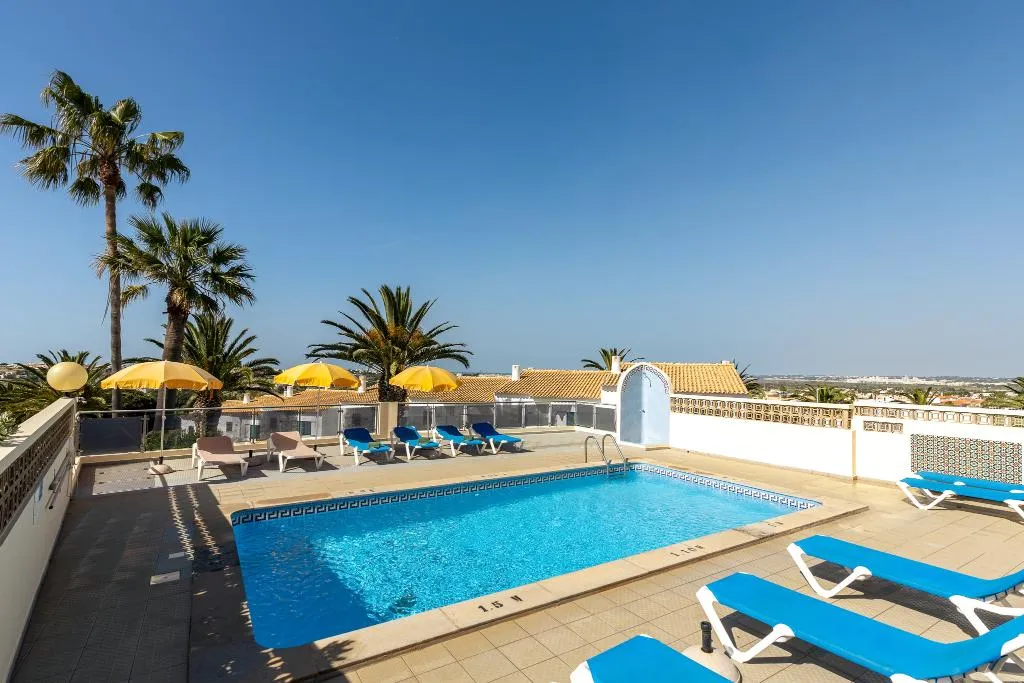 VILLA THREE BEDROOMS Room, Parque Monte Verde, Algarve