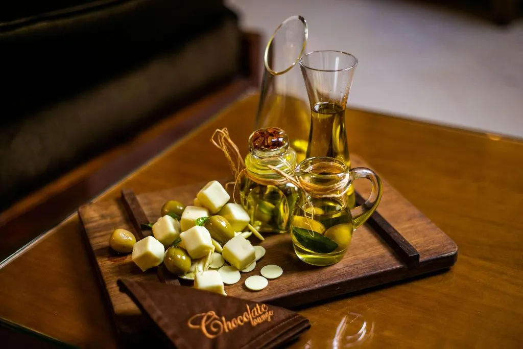 Bar, Kempinski Nile Hotel Garden City Cairo, Cairo