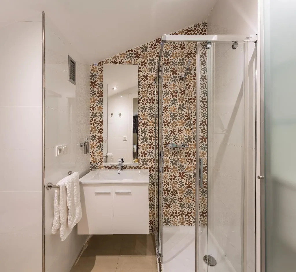 APARTMENT FOUR BEDROOMS Room, Mon Suites Catedral, Valencia