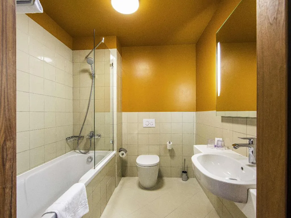 JUNIOR SUITE KING BED NON SMOKING Room, Mercure Riga Centre, Riga