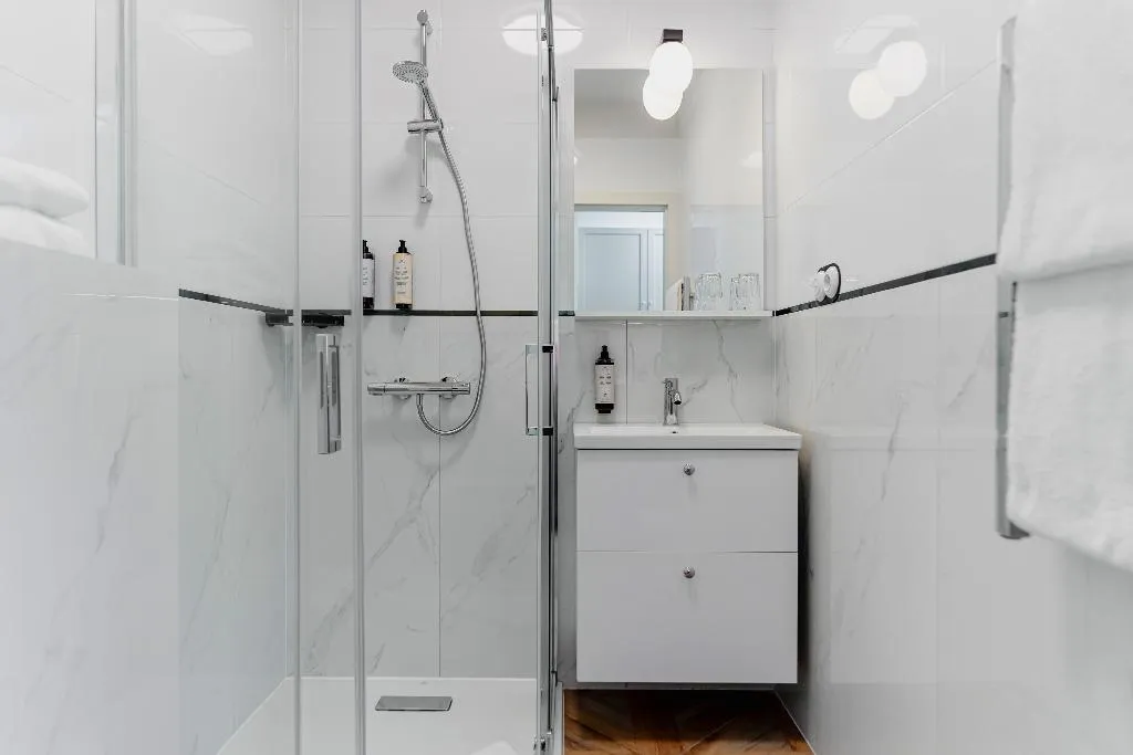 DOUBLE DELUXE Room, N33 Premium Apartments Old Town - Destigo Hotels, Krakow