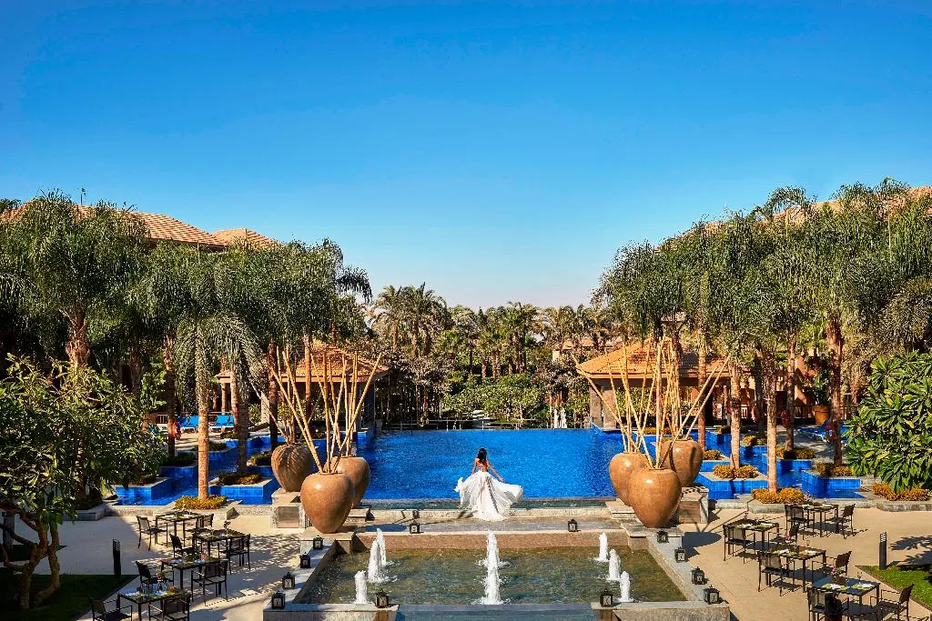 Pool, Dusit Thani LakeView Cairo, Cairo